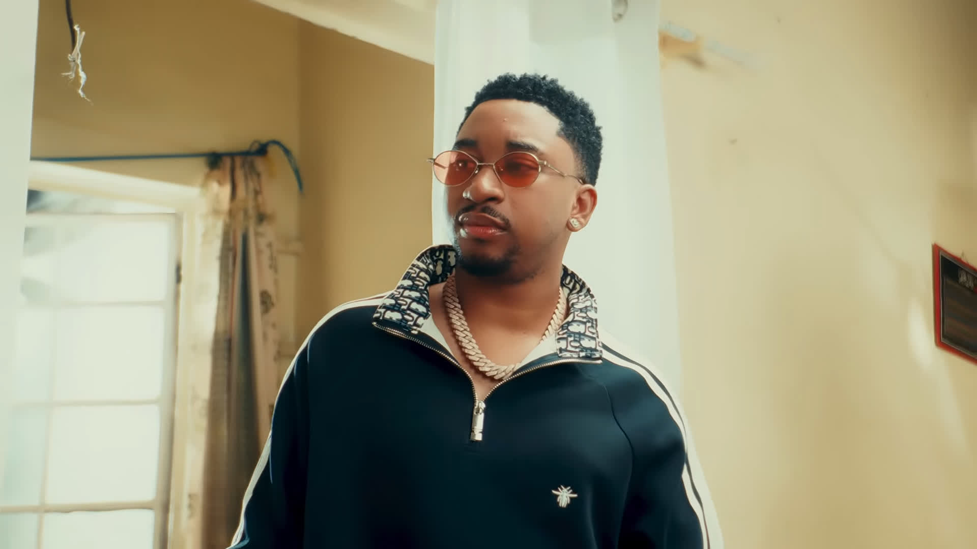 Jay Melody – Hisia
